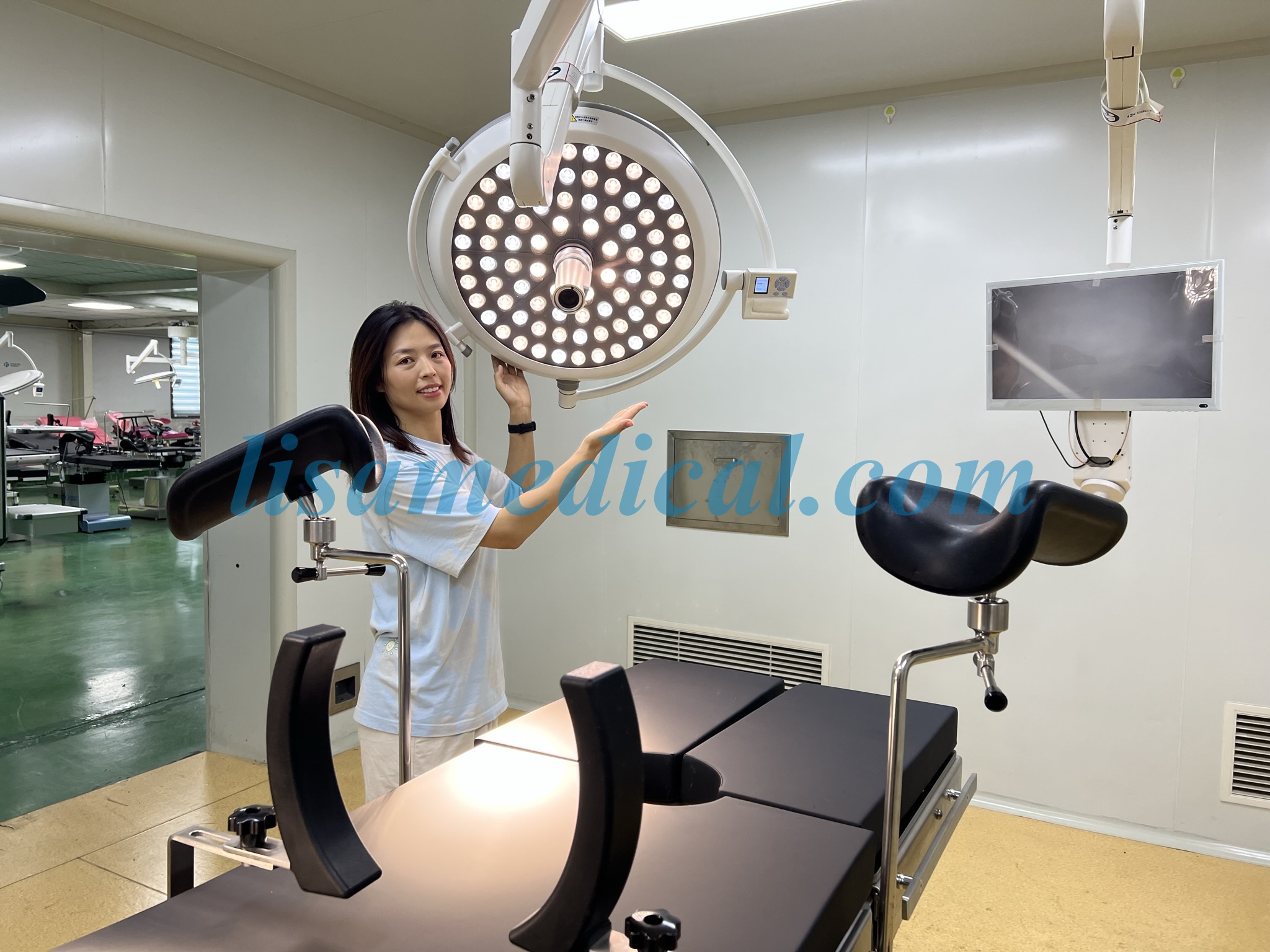 LSD4-2 Double Head LED Surgical Shadowless Lamp 700/500