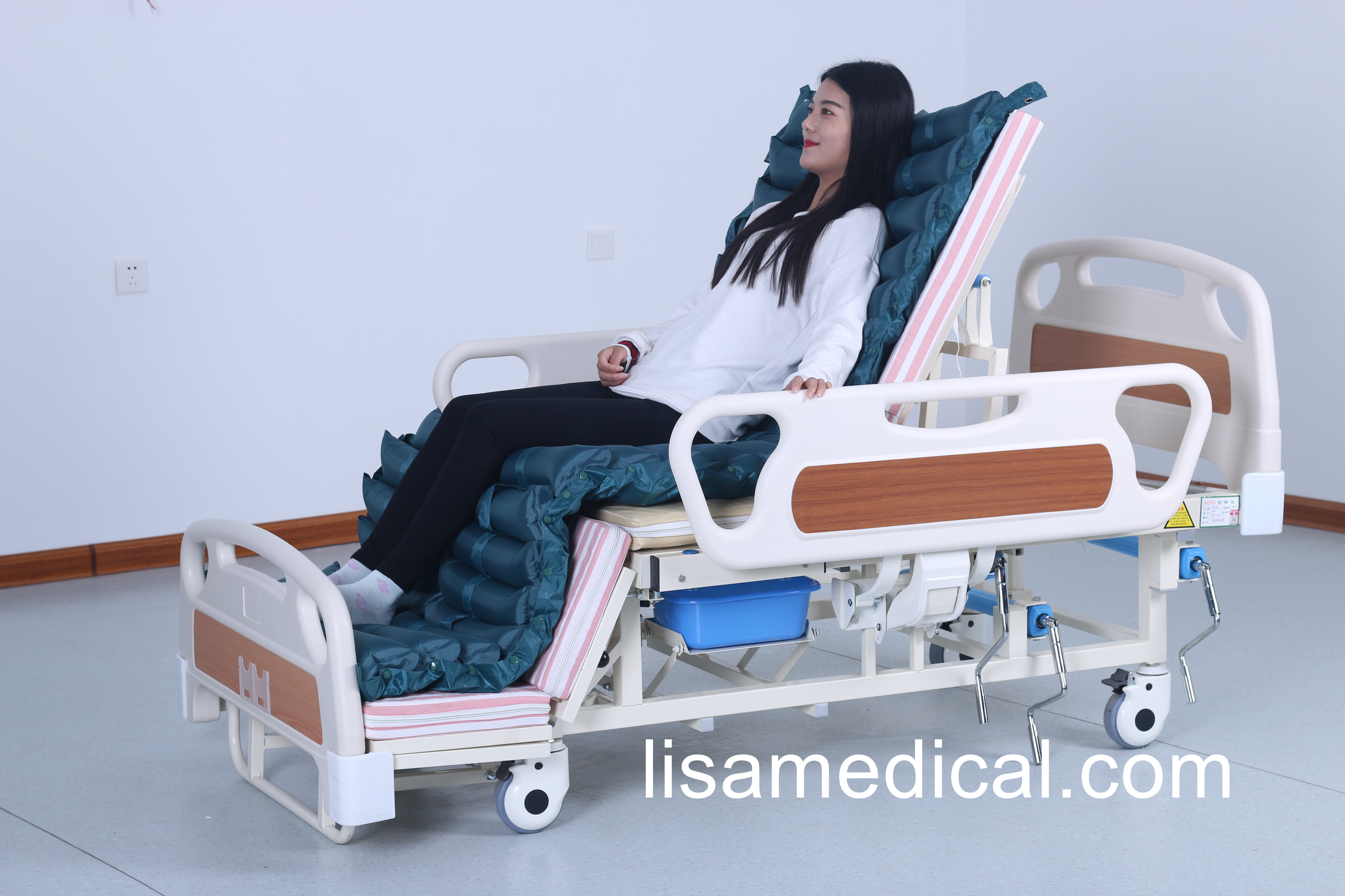 LSB-S01Luxurious Household Manual Integral Side Turning Nursing Bed