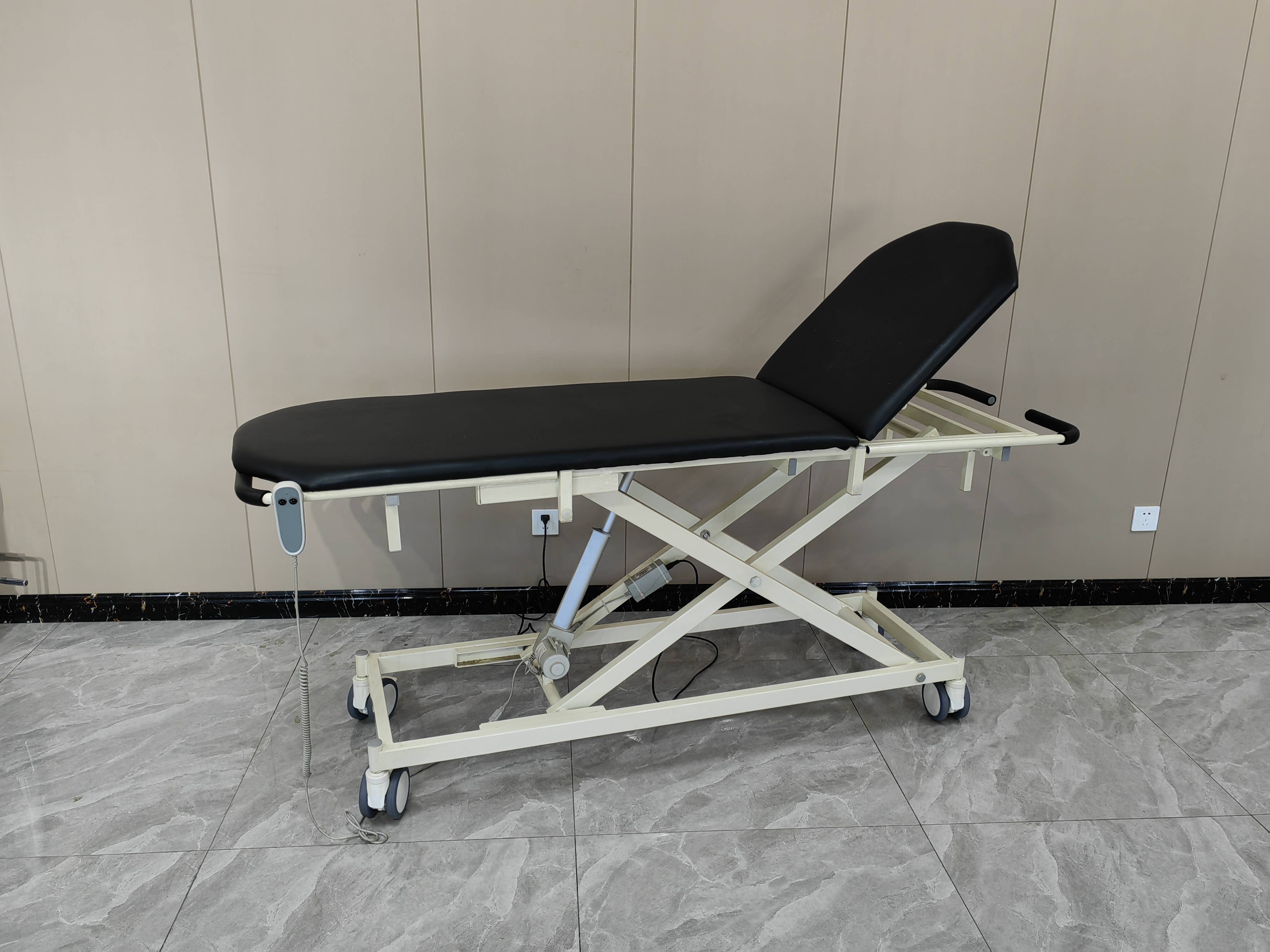 Electric Examination Bed: Innovative Design Suitable for Multiple Scenarios