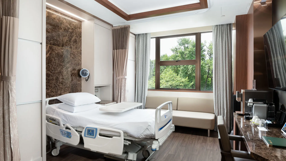 List of Essential Medical Furniture for ICU Wards