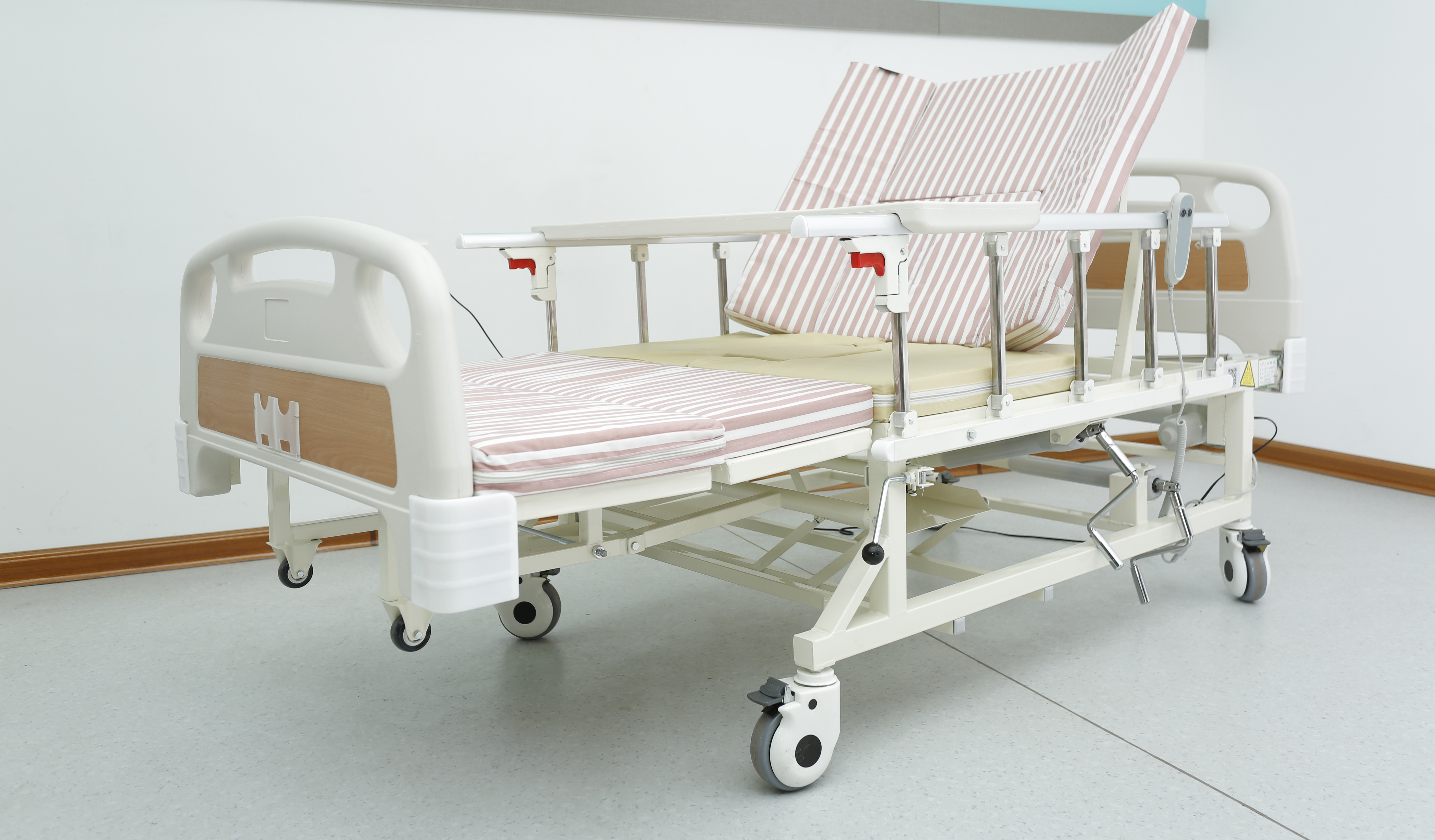 LSYA-C07D Electric Backlift Nursing Bed